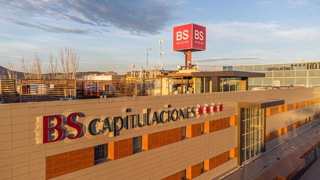 Bs Capitulaciones Santafé Exterior foto
